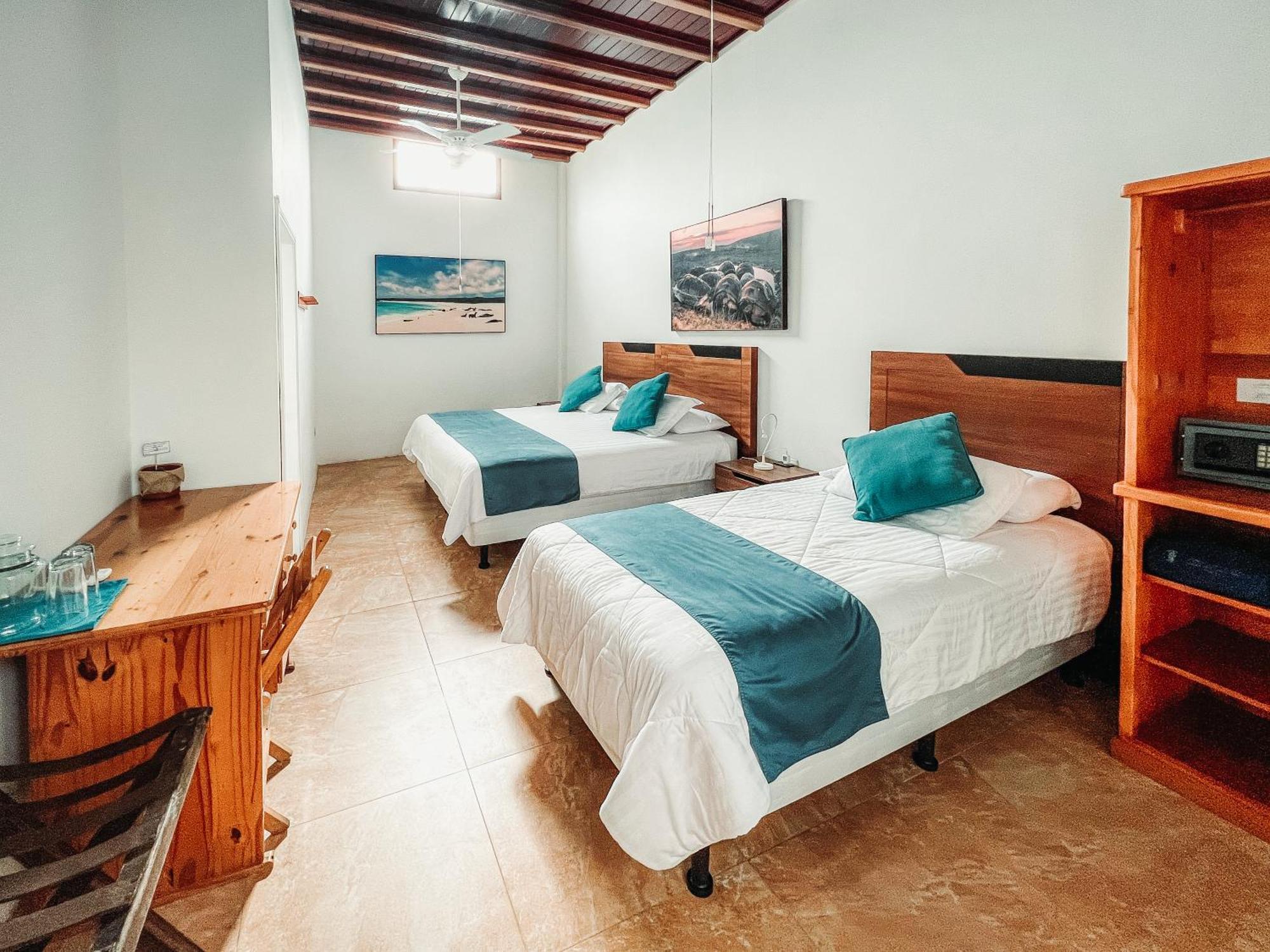 Hotel Albemarle Puerto Villamil Exterior photo